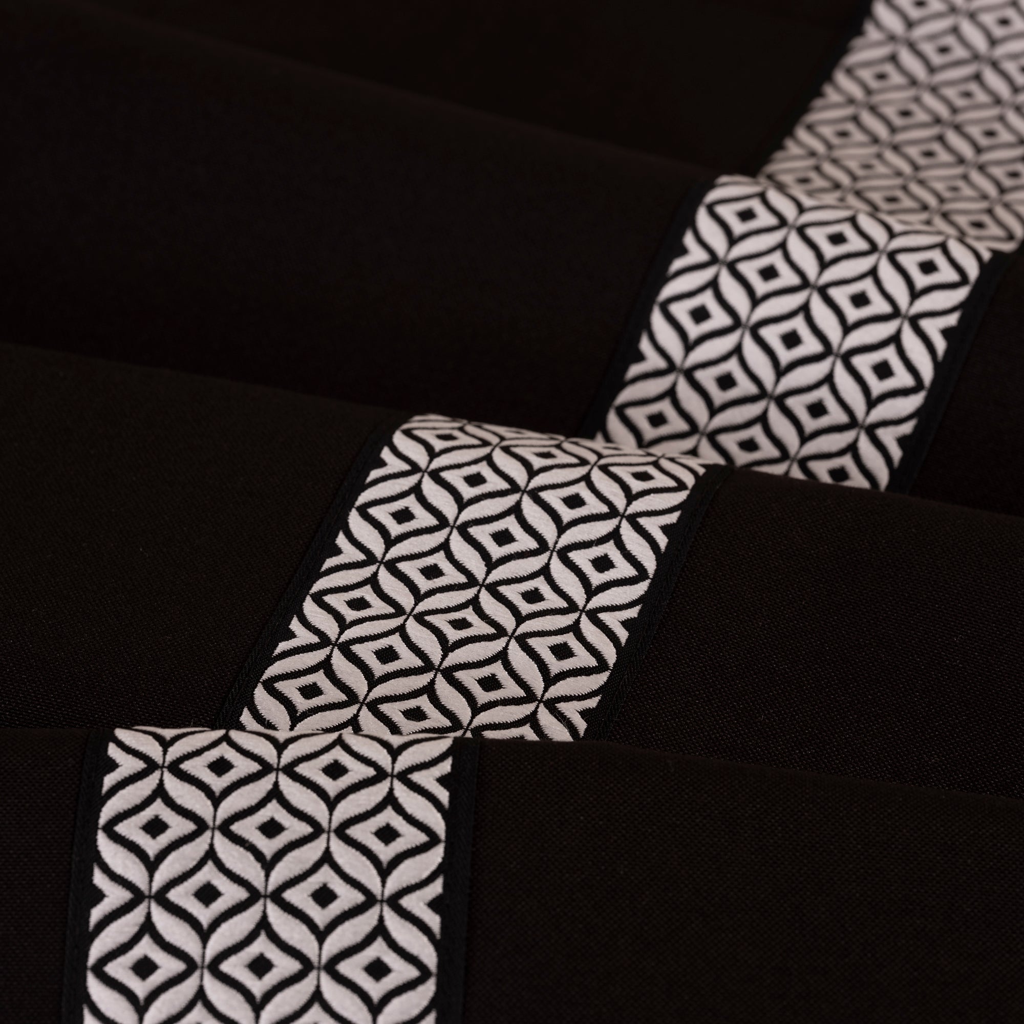 Nappe de table rectangulaire Alba noir + 2 chemins de table noir