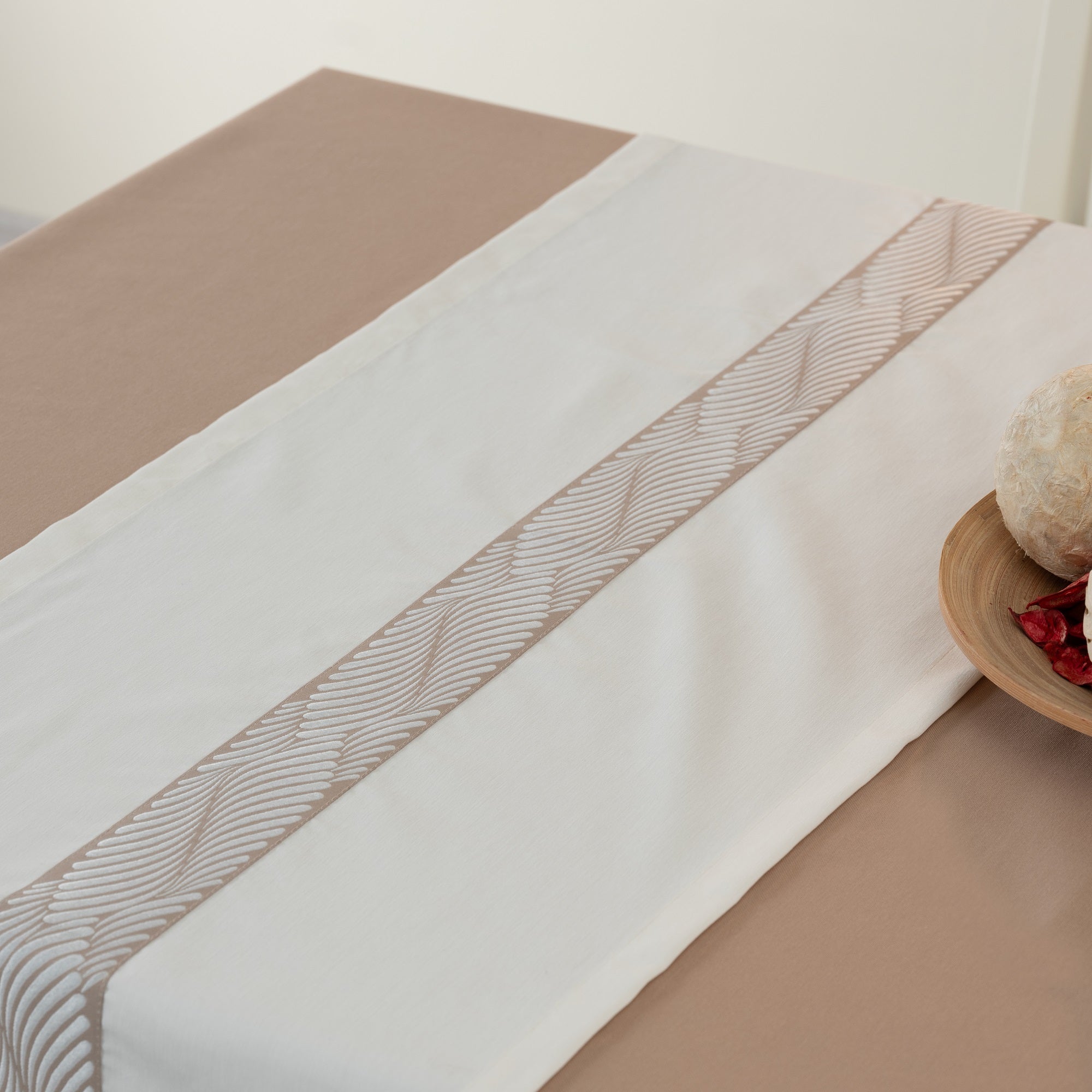 Nappe de table rectangulaire Alba beige + 2 chemins de table