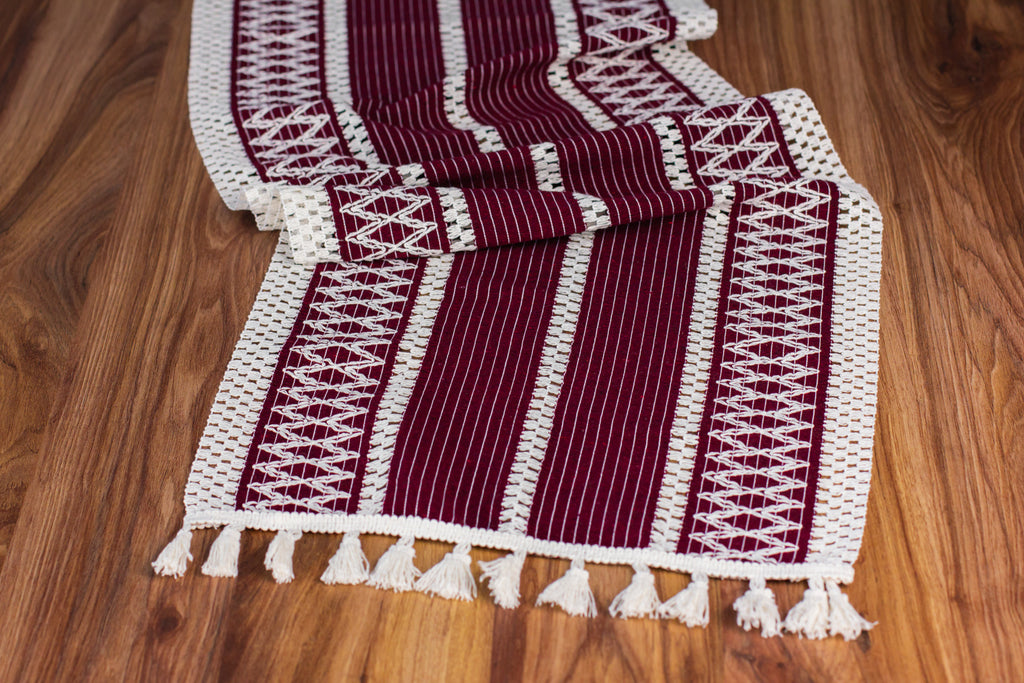 Chemin de table bordeau tricoté en coton mesure 35×145 cm