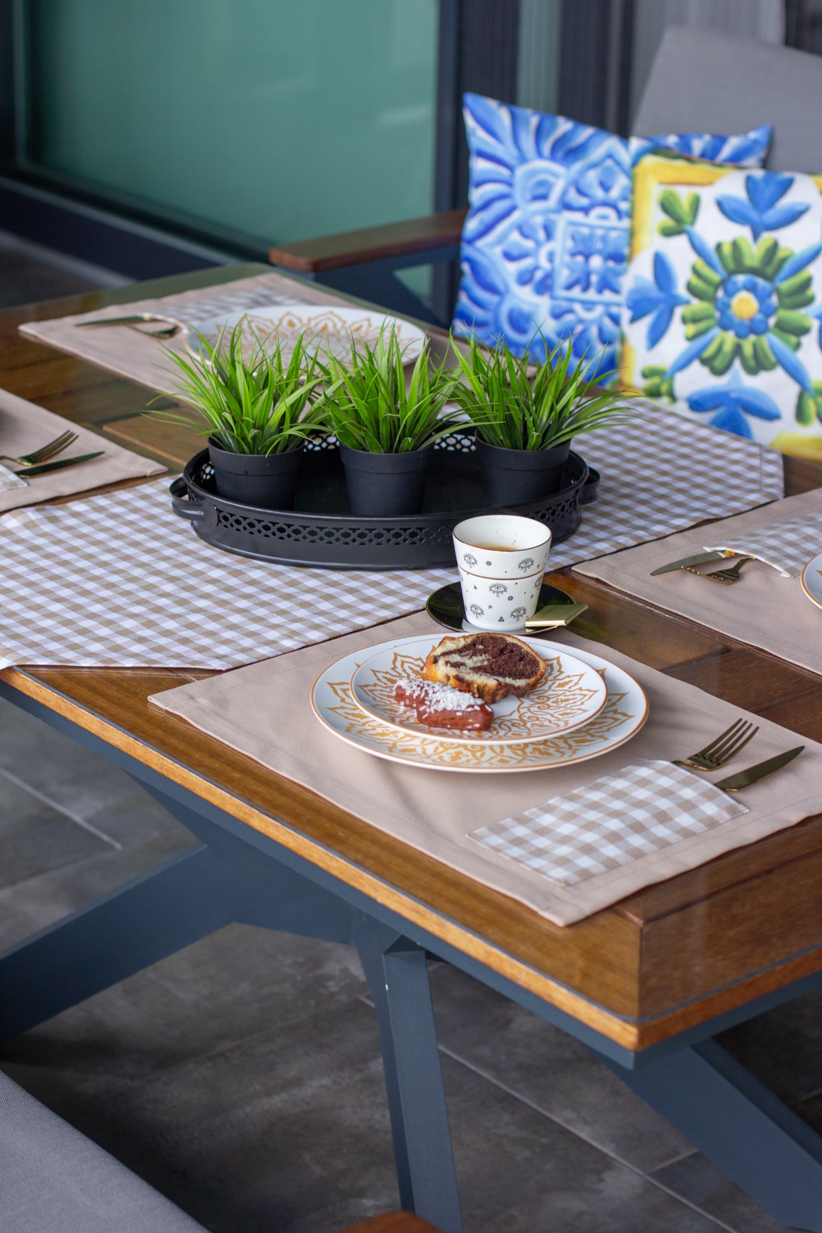 Moena ensemble de 7 pièces beige, 6 sous de plat + 1 chemin de table