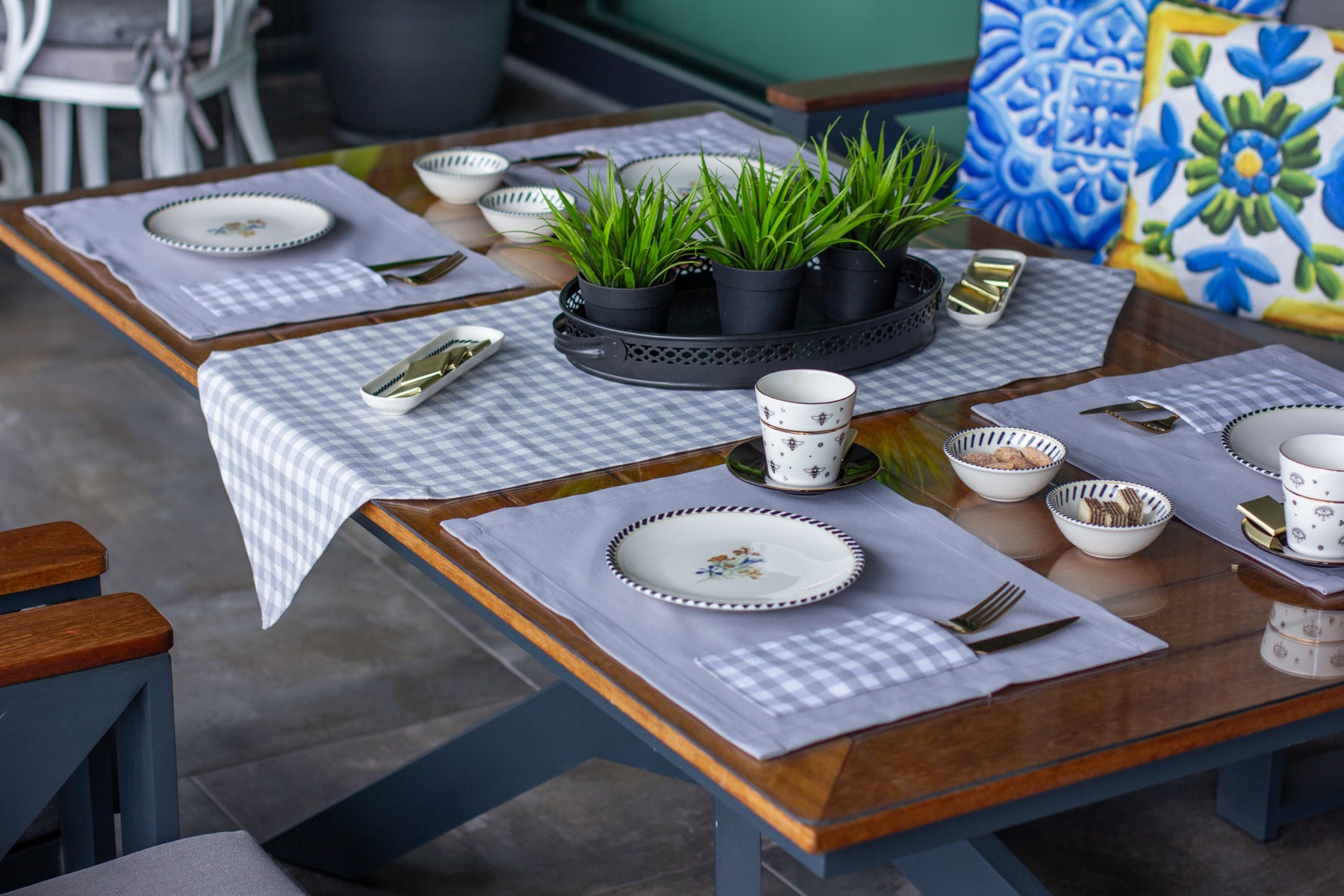 Moena ensemble de 7 pièces gris, 6 sous de plat + 1 chemin de table