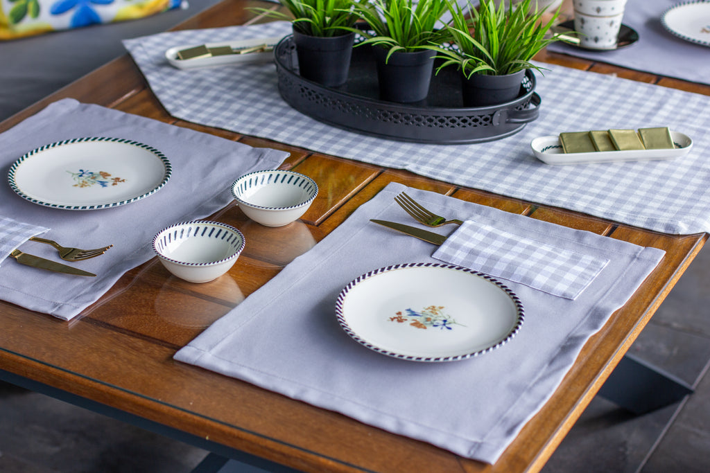 Moena ensemble de 7 pièces gris, 6 sous de plat + 1 chemin de table