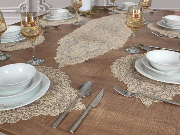 Ensemble de 7 pièces Valonia à Brodé Beige, 6 sous plats 36x52cm + chemin de table 115x38cm